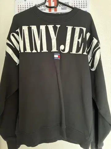 TOMMY JEANS 블랙 트레이닝복 M 사이즈