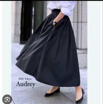 미사용에 가까운 SHETokyo Audrey 오드리 34 블랙 검정