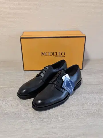 미사용 새상품 madras 드레스 신발 DM8702 25.0cm 블랙