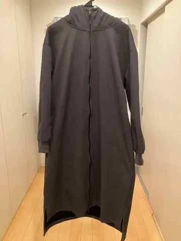 HUG U 롱 코트