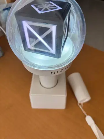 NiziU 응원봉