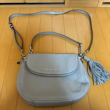 MICHAEL KORS 그레이 숄더백