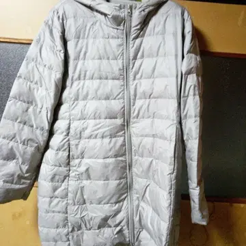 그레이 후드 부착 롱 다운 자켓