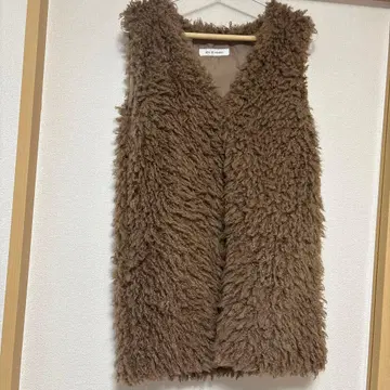 AZUL BY MOUSSY 브라운 슬리브리스 베스트 퍼 베스트