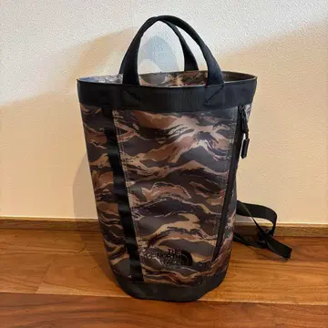 THE NORTH FACE 카모 패턴 백팩