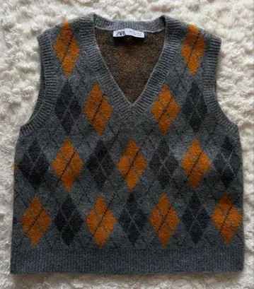 [ 미사용 ] ZARA 아가일 무늬 니트 베스트 M