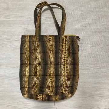 유니클로 쿠사마 야요이 백 미사용품