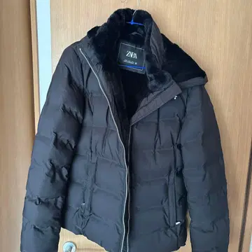 ZARA 블랙 다운 자켓 XL
