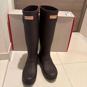 HUNTER 블랙 장화 버클 포함