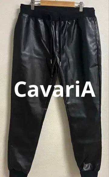 CavariA 블랙 합성 피혁 조거 팬츠
