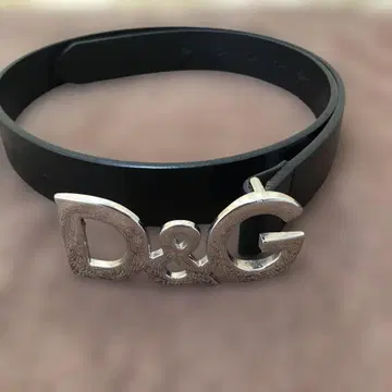 D&G 블랙 가죽 벨트 로고 버클