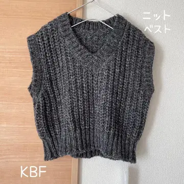 [ 택 포함 미사용품 ] KBF 니트 베스트