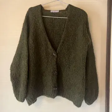 TRICOTS JEAN MARC 올리브 그린 가디건