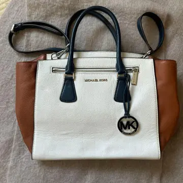 [ 새상품급 ] MICHAEL KORS 토트백 화이트/브라운