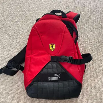 PUMA 페라리 로고 백팩 레드