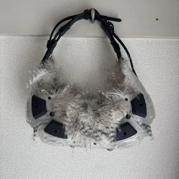 innerraum Object M02 small half moon bag