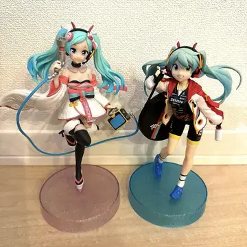 레이싱 미쿠 피규어