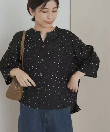 어반 리서치 도어스 양류 도트 5부 소매 블라우스