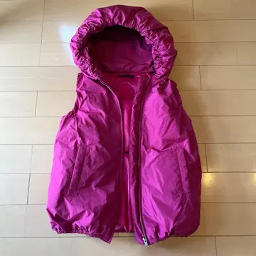 [ 새상품급 ] theory 후드 부착 핑크 다운 베스트