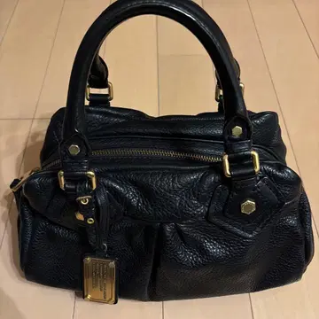 MARC BY MARC JACOBS 블랙 가죽 핸드백