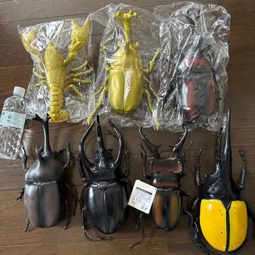 곤충 모형 7체 세트 약 30cm 이상 작은 3체는 덤