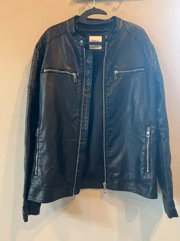 ZARA 블랙 가죽 자켓