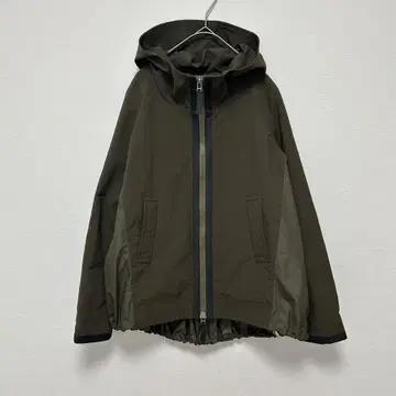 MARECHAL TERRE 나일론 후드티 백 턱 벌룬 실루엣