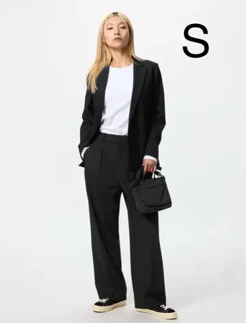 UNIQLO 턱 와이드 팬츠 블랙