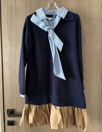 리본 포함 네이비 긴팔 원피스 38