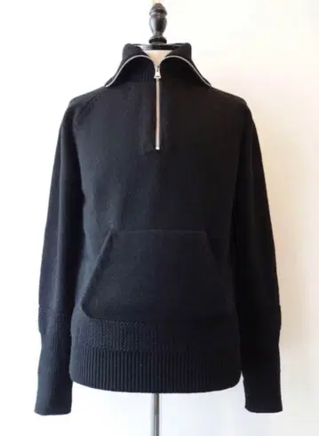MAATEE & SONS HALF ZIP KNIT SWEATER