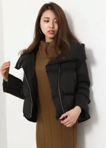 [ rienda ] Back Tail Short Down Coat