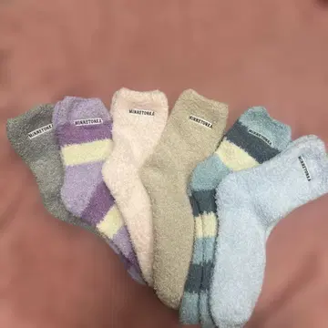 MINNETONKA 컬러풀 양말 6켤레 세트