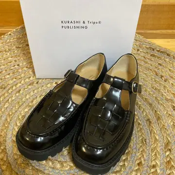 KURASHI & Trips T스트랩 슈즈 새상품급 블랙 23.5cm
