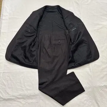 조르지오 아르마니 스트라이프 비즈니스 정장 A-52