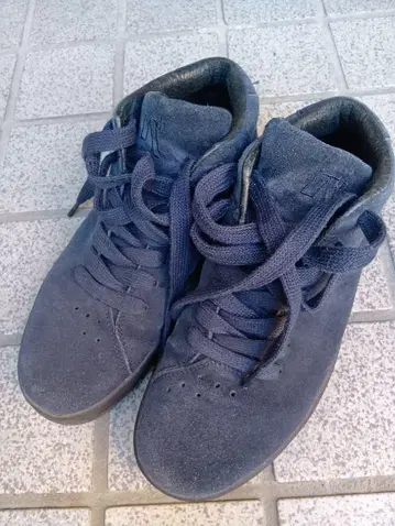 AREth I Lace 스케이트 보드화 MID