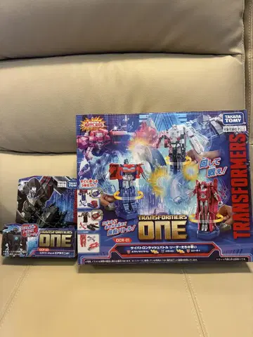 트랜스포머 ONE OCR-01과 OCP-03 에어라크니드 2개