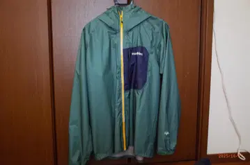 새상품급 몽벨 슈퍼 드라이테크 피크쉘 자켓 L