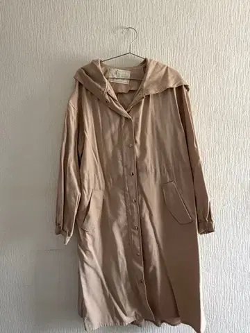베이지 후드 부착 코트 M 사이즈 가을 봄옷