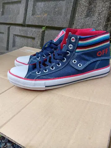 VANS OFF THE WALL 하이컷 스니커즈 네이비/레드