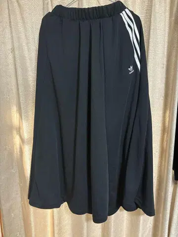 adidas originals 블랙 플레어 스커트