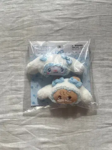 mikko illustrations x 산리오 캐릭터 헤어 클립 세트