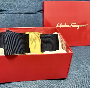 Salvatore Ferragamo 벨트 박스 포함