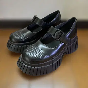 CAMPER BCN 멜리 제인 39