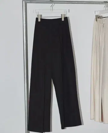 투데이풀 Tuck Twill Trousers 36