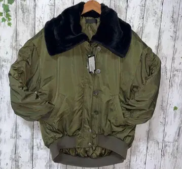 특가 [ 새상품 ] 여성용 아우터 카키 CRYX 클릭스 아우터