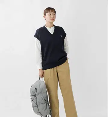 Gymphlex 다크 그린 V넥 니트 베스트 사이즈 12