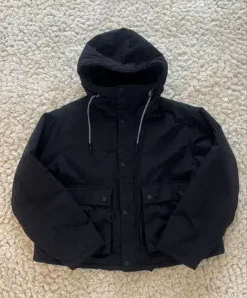 ZARA 테크니컬 후드 퍼프 자켓 블랙
