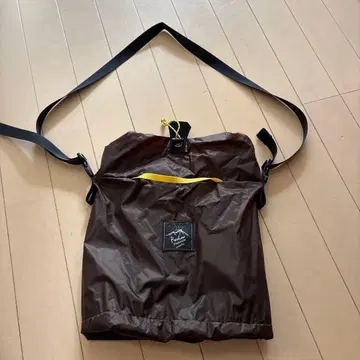 Ravlow Mountain Works 브라운 백팩