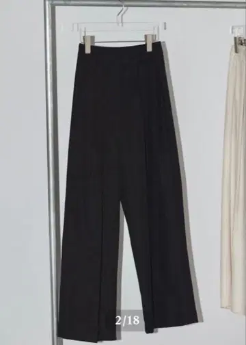 TODAYFUL tuck twill trousers 블랙 38