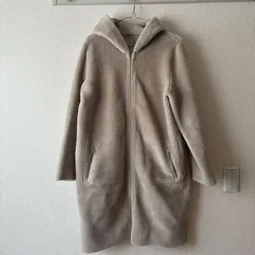 후드 부착 롱 코트 베이지